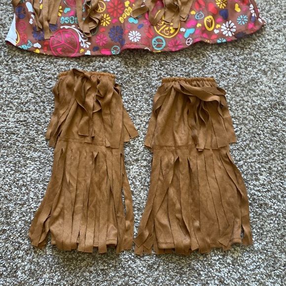 THE GROOVY 60'S PEACE AND LOVE ❤️ HIPPIE 2PC COSTUME SIZE SMALL (4-6) 🌟EUC🌟 - Picture 7 of 16